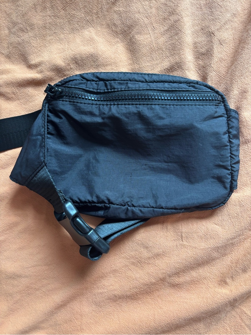 Black Womens Waist Pack — Unbranded Lightweight Crossbody Bag